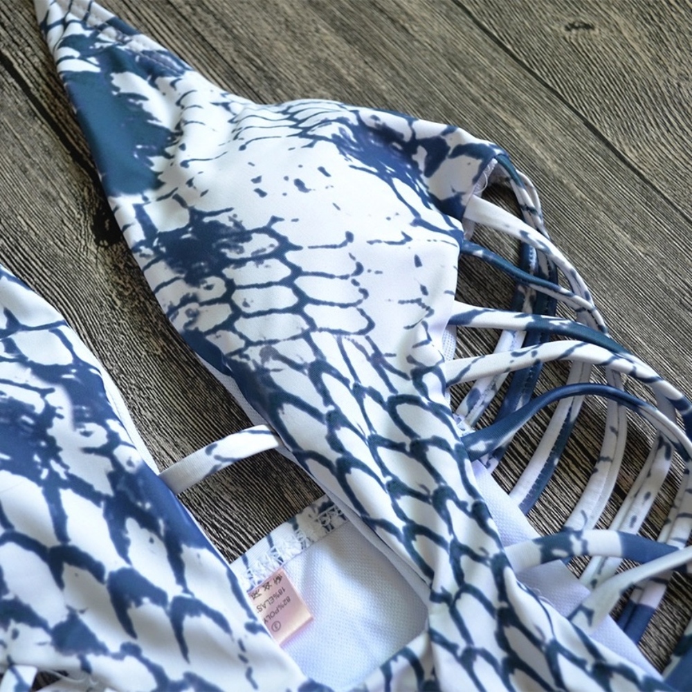 Snake skin design sexy  & Flirty 1 piece - Picture 5 of 6